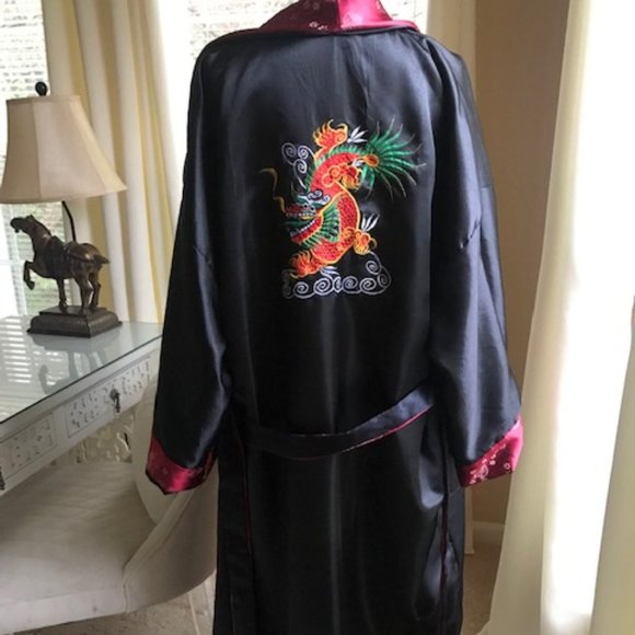 REVERSIBLE LONG ORIENTAL STYLE ROBE - Picture 9 of 10